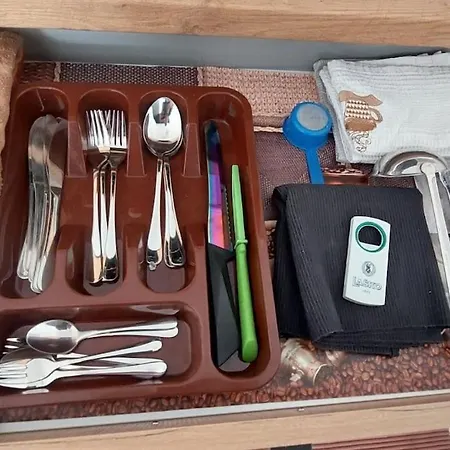 Apartment Berta - 302 Luxury - Free Private Secured Parking *