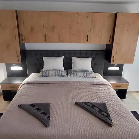 Berta - 101 Luxury - Free Private Secured Parking Apartman *