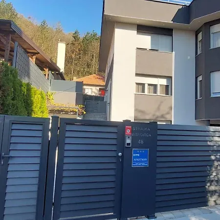 Berta - 101 Luxury - Free Private Secured Parking Apartment *