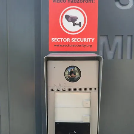 Апартаменты Berta - 302 Luxury - Free Private Secured Parking *