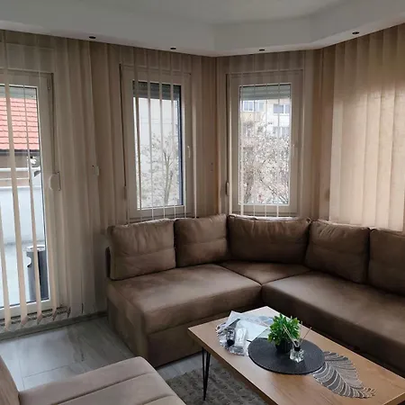 Berta - 302 Luxury - Free Private Secured Parking Apartmán Tuzla