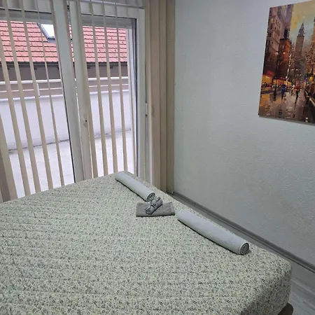 Berta - 302 Luxury - Free Private Secured Parking Apartmán