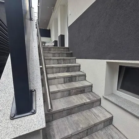 Berta - 302 Luxury - Free Private Secured Parking *