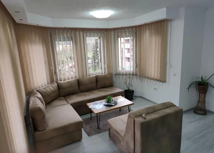 Berta - 302 Luxury - Free Private Secured Parking *